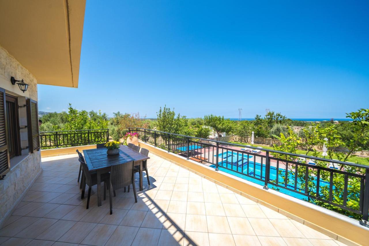 Villas Louloudaki Loutra  Luaran gambar